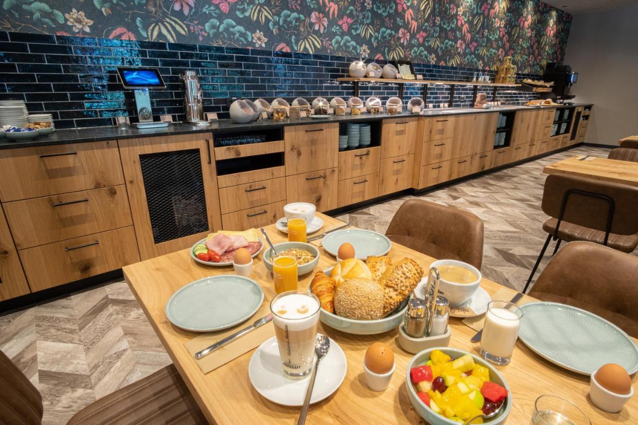 Riku Hotel Goppingen Bagian luar foto