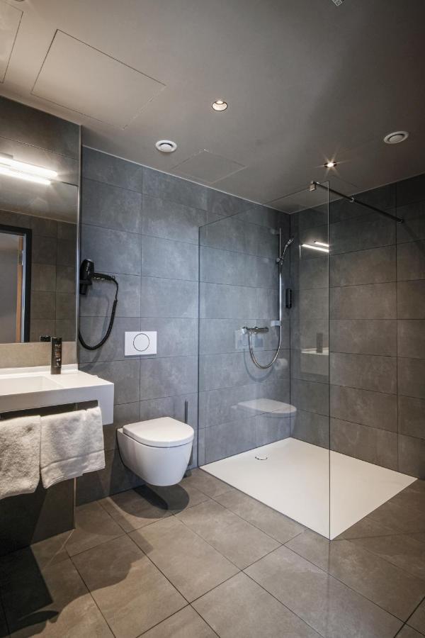 Riku Hotel Goppingen Bagian luar foto