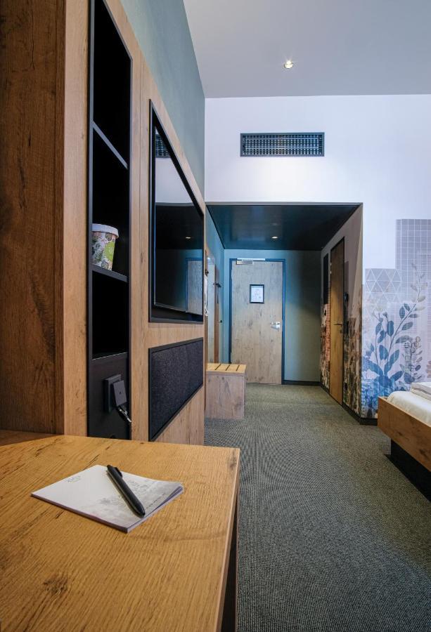 Riku Hotel Goppingen Bagian luar foto